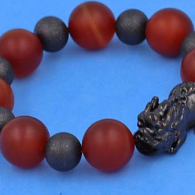 Chuỗi đeo tay Tỳ Hưu inox charm Thạch Anh Đỏ Mờ Size 16 ly phối 6 bi - hợp mệnh Hỏa, mệnh Thổ - Chuỗi size XXL