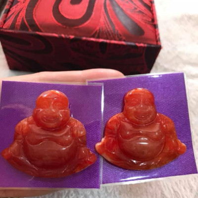 MẶT DÂY CHUYỀN PHẬT DI LẶC ĐÁ CẨM THẠCH ĐỎ ĐẸP RẺ Ạ  SIZE NGANG 39mm X Cao 36mm X Dầy 6mm  HỢP NAM NỮ MỆNH HOẢ THỔ