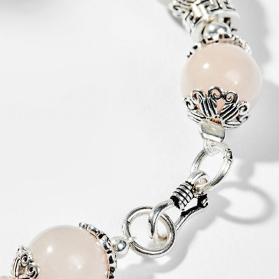 Vòng Tay Phong Thủy Nữ Đá Beryl Phối Hoa Mẫu Đơn (9mm) Nhiều Mệnh Ngọc Quý Gemstones