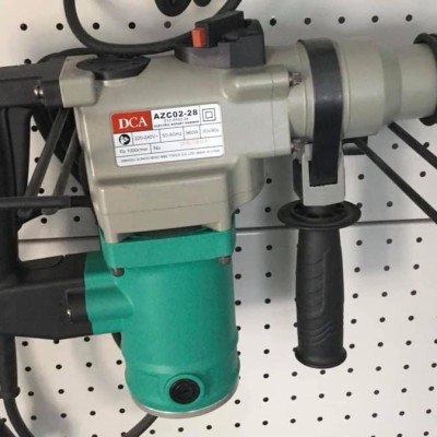 MÁY KHOAN BÚA 960W DCA AZC02-28 - HÀNG CHÍNH HÃNG