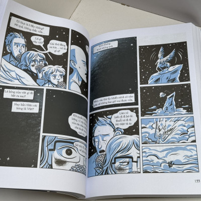 (Giải thưởng Newbery Medal 1963) Sách (Comic) - NẾP GẤP THỜI GIAN - Madeleine L’Engle - Nhã Nam