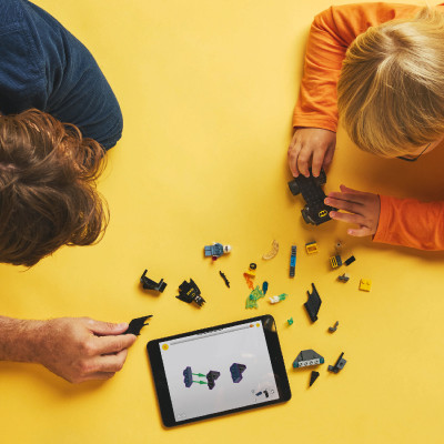 Đồ Chơi Lắp Ráp Batman Và Xe Chiến Đấu Với Mr. Freeze LEGO SUPERHEROES 76301 (63 Chi Tiết)