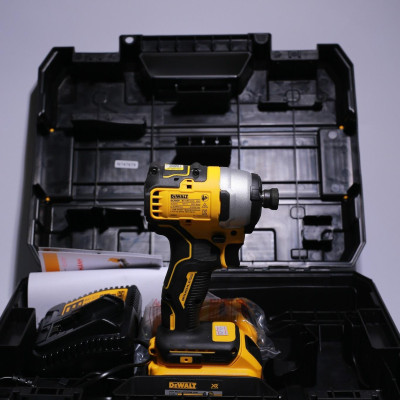 MÁY VẶN VÍT PIN CẦM TAY 20VMAX/BL DEWALT DCF809N- HÀNG CHÍNH HÃNG