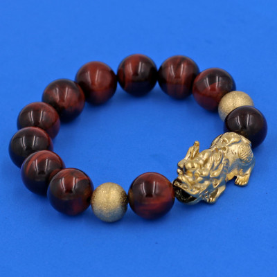 Vòng chuỗi đeo tay đá mắt hổ đen đỏ 14 ly ( size lớn ) charm tỳ hưu và bi inox vàng, vòng tay chuỗi hạt