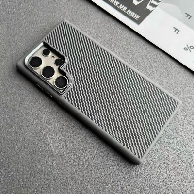 Ốp lưng cao cấp cho Samsung Galaxy S24 Ultra, S24 Plus hiệu Likgus Carbon Defender trang bị viền camera kim loại, viền ốp TPU - Hàng chính hãng