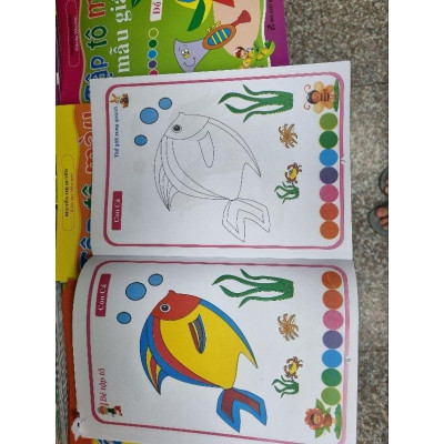 Sách - Bé Tập Làm Họa Sĩ - 2 Bé Tô Màu Động Vật Bé Nuôi - Hồng Ân