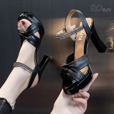 Giày sandal nữ đẹp cao gót 9 phân hàng hiệu rosata hai màu đen trắng thời trang cao cấp ro504