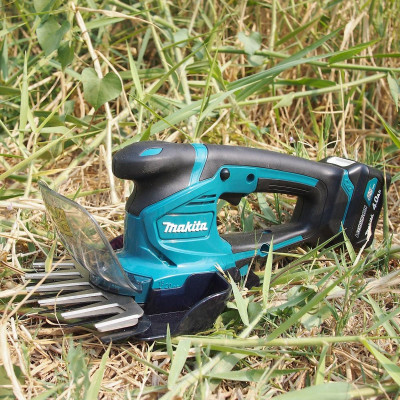 MÁY TỈA HÀNG RÀO DÙNG PIN 12V 160 MM MAKITA UM600DZ (KHÔNG KÈM PIN VÀ ĐẾ SẠC) - HÀNG CHÍNH HÃNG