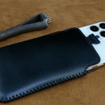 Bao Da Có Dây Rút IONECASE Điện Thoại 16 pro max,15 pro max,16 pro,15 pro,16 plus,15 plus Da Bò Thật May Thủ Công - hàng chính hãng