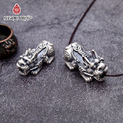 Charm bạc tỳ hưu xỏ ngang - Ngọc Quý Gemstones