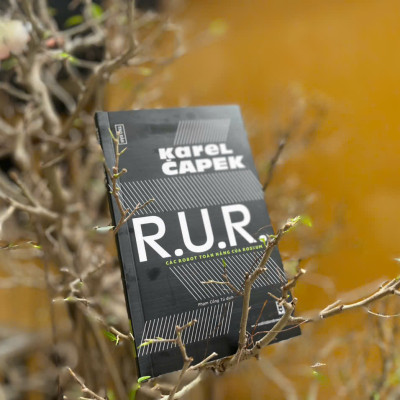 R.U.R - Các robot toàn năng của Rossum