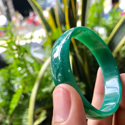 Vòng Tay Đá Mã Não Xanh Liền Khối - Ngọc Quý Gemstones