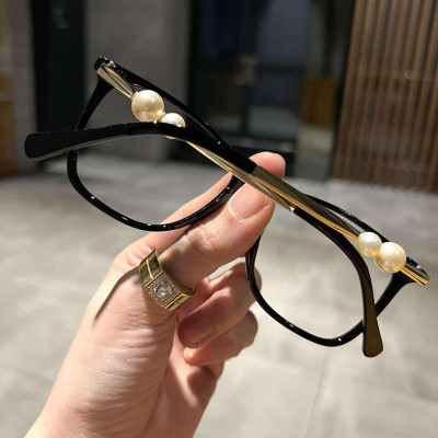 Kính mắt thời trang cao cấp cho nữ dáng vuông form to gọng ngọc cao cấp