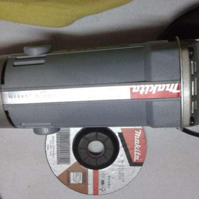 MÁY MÀI GÓC 570W 100MM MAKITA N9500N - HÀNG CHÍNH HÃNG