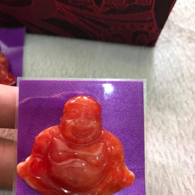 MẶT DÂY CHUYỀN PHẬT DI LẶC ĐÁ CẨM THẠCH ĐỎ ĐẸP RẺ Ạ  SIZE NGANG 39mm X Cao 36mm X Dầy 6mm  HỢP NAM NỮ MỆNH HOẢ THỔ