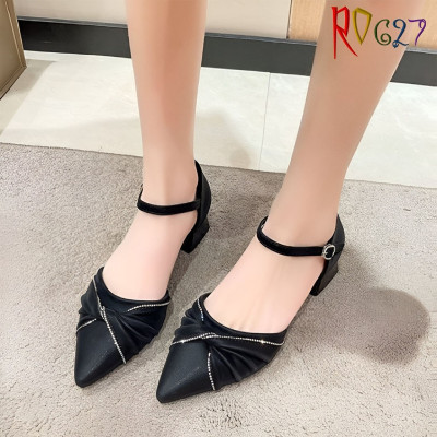 Giày sandal nữ cao gót 4 phân hàng hiệu rosata hai màu đen kem cao cấp ro627