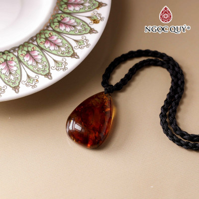 Mặt dây chuyền giọt nước hổ phách  27x18mm - Ngọc Quý