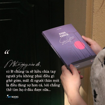 Sách Skybooks - Đừng Khóc Ở Sài Gòn (Tặng Bookmark)