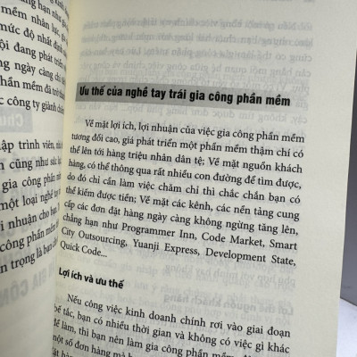  NGHỀ TAY TRÁI KHÔNG TRAY TRẮNG -  Vương Đông -Nguyễn Thu Phương dịch -Thái Hà – NXB Công Thương