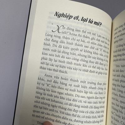 CHỈ CÁCH NGƯỜI MỘT NHỊP ĐẬP CON TIM - Isabelle Müller - Trương Thùy An dịch - Nhà xuất bản Tổng Hợp Thành Phố Hồ Chí Minh.