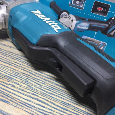 MÁY MÀI GÓC DÙNG PIN 18V 125MM (KHÔNG KÈM PIN VÀ ĐẾ SẠC) MAKITA DGA518Z - HÀNG CHÍNH HÃNG