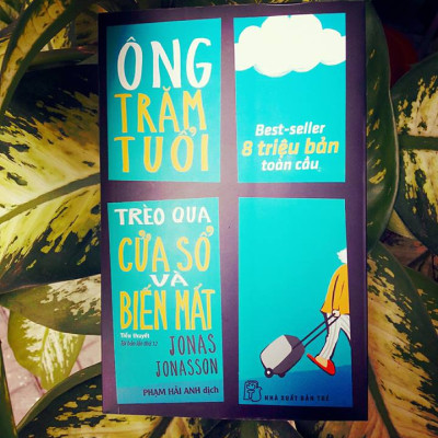 Combo 2 Cuốn Tiểu Thuyết Đình Đám Nhất Của Jonas Jonasson: Anders Sát Thủ Cùng Bè Lũ + Ông Trăm Tuổi Trèo Qua Cửa Sổ Và Biến Mất (Bộ Sách Ăn Khách Nhất Tại Thụy Điển / Tặng Kèm Bookmark Happy Life)