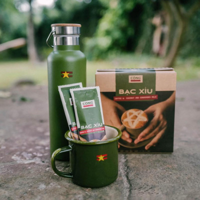 Cà phê bạc xỉu hoà tan C+ và Ca men cải tiến màu xanh 360ml Cộng Cà Phê