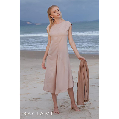 Baciami-Đầm Lụa Cổ Tròn Phôm Rộng