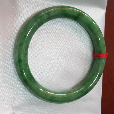 Vòng Cẩm Thạch tự nhiên mới Đậu Lý Sao Sao 56mm x cọng 9mm cao cấp sịn đẹp Vòng tay màu xanh đậu lý bông đậm đều bóng mượt đẹp Nữ 54kg - 64kg đeo rất đẹp sang tay món quà tặng Mẹ , người thân ý nghĩa ạ