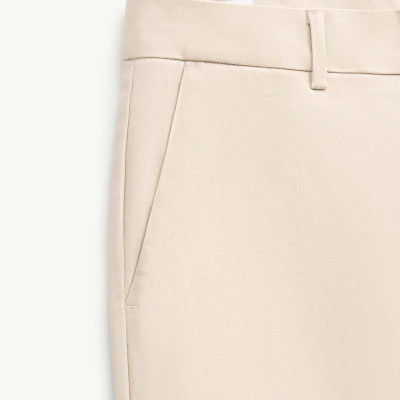 Quần kaki nam đính nhãn kim loại Form Slim cropped - ROUTINE 10S25PCA002