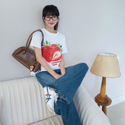 Áo thun nữ chất vải cotton thấm hút tốt in hình quả dâu Strawberry Lover Miều Est.2013