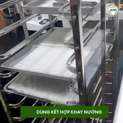 Kệ Inox Khay Bánh, Xe Hong Bánh SGE Chất Liệu Inox Dày Dặn, Có Khoá Bánh. Có 4 Size 6,10,15,30 Tầng