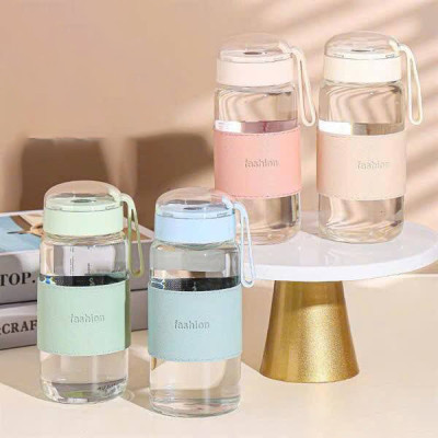 Bình Thuỷ Tinh Có Dây Đeo Dung Tích 340ml Kèm Bọc Da In Hình Chòm Sao - Giao Màu Ngẫu Nhiên