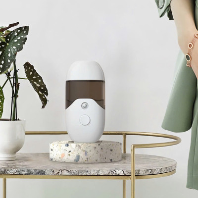 MÁy phun sương nano mini cầm tay dễ thương ( giao mẫu ngẫu nhiên) Chăm Sóc Và Làm Mát Da Mặt (BẬT: BẤM NÚT 2 LẦN)