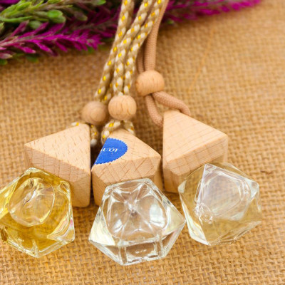 Tinh Dầu Treo Xe Oải Hương Kobi (30ml) Treo Ô Tô, Treo Phòng, Tủ Quần Áo - Tinh Dầu Thiên Nhiên Nguyên Chất, Giúp Giảm Stress, Xua Đuổi Côn Trùng Và Khử Mùi Hiệu Quả, Thích Hợp Dùng Với Đèn Xông Và Máy Khuếch Tán - Tặng Kèm Vỏ Lọ Treo Sang Trọng, Tiện Dụn