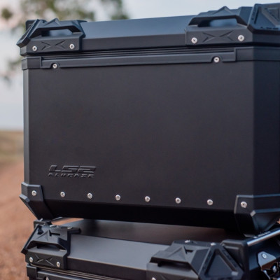 Thùng nhôm bên hông xe máy LS2