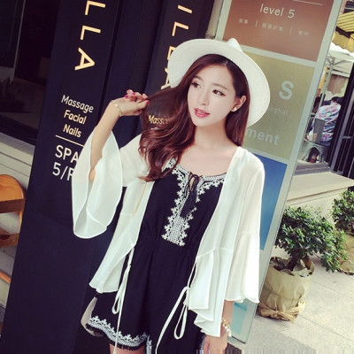 Bộ đồ bay jumpsuit short 2 dây viền thổ cẩm C059