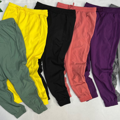 Quần Jogger Nữ Chất Vải Gió Dù Phong Cách Thể Thao