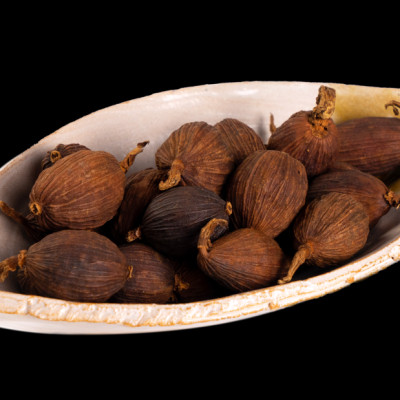 Trà Xanh Shan Tuyết Cổ Thụ Ướp Thảo Dược Thơm VHERBS Hộp 90G