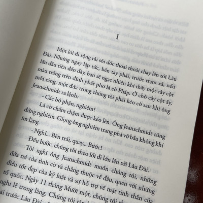 (Combo 2c Patrick Modiano) NHỮNG CẬU BÉ CAN ĐẢM THẾ và ĐI TÌM DORA – Lâm An dịch – Nhã Nam – NXB Hà Nội (bìa mềm)