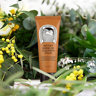 Sữa Rửa Mặt Làm Sạch Sâu Kiềm Dầu Chiết Xuất Dầu Ngựa Hevony Horse Oil Cleansing Foam 150g