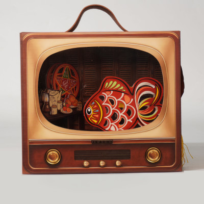 Hộp Quà Trung Thu Xanh IKACHI "Truyền Hình Tuổi Thơ" - Set 4 bánh, Tặng kèm bộ đồ chơi cá ngựa