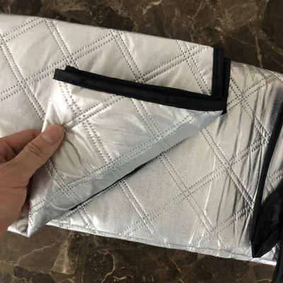 Tấm Bạt Chắn Nắng Kính Lái Xe Ô Tô A551 Có Tai Chụp Gương Chiếu Hậu 2 Bên