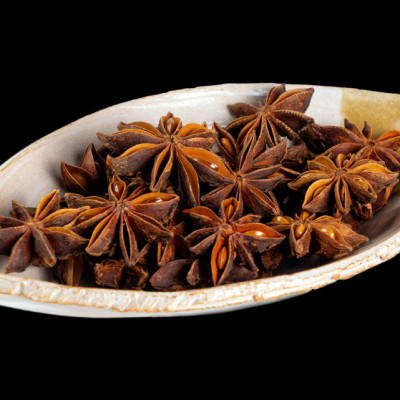 Trà Xanh Shan Tuyết Cổ Thụ Ướp Thảo Dược Thơm VHERBS Hộp 90G