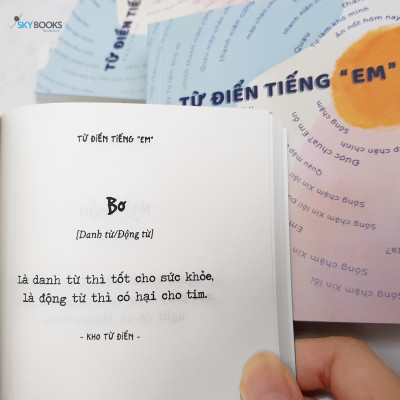 Sách Skybooks - Từ Điển Tiếng "Em" (Tặng Bookmark)