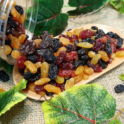 Nho Đen Chile Sấy Khô Viettin Mart 500g