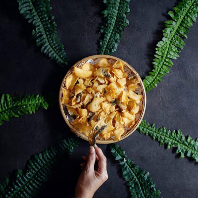 Khoai tây trứng muối Salted Egg Potato Chips 80g IRVINS