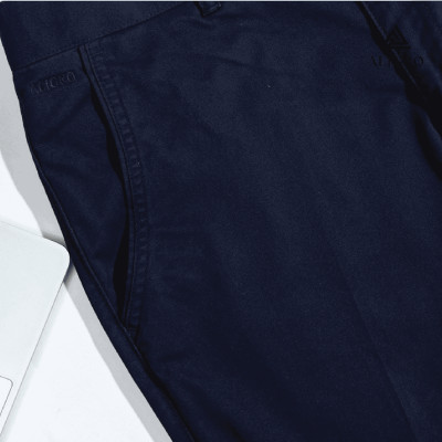 Quần kaki nam Aligro chất liệu mềm, mịn, co giãn màu navy ALGK056