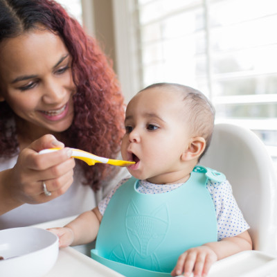 [ TF011 ] Bộ 2 thìa ( muỗng ) ăn dặm đầu mềm dành cho nướu nhạy cảm - Dr.Brown